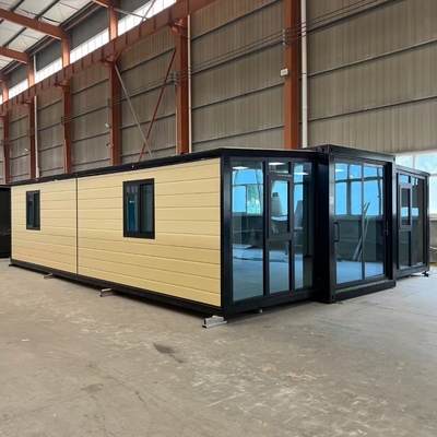comprare 40ft Expandable Container Home with Bull 30*30 Flat Lamp 2200mm Fold Size and 5900*6300*2480mm Extended Size online manufacture