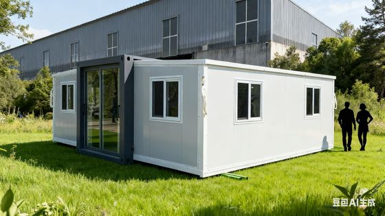 comprare Foldable 20ft Container House with More Than 20 Years Lifespan L5900*W2220*H2480mm Folded Size and 2.0mm Top Beam Bending Parts fabbricazione online