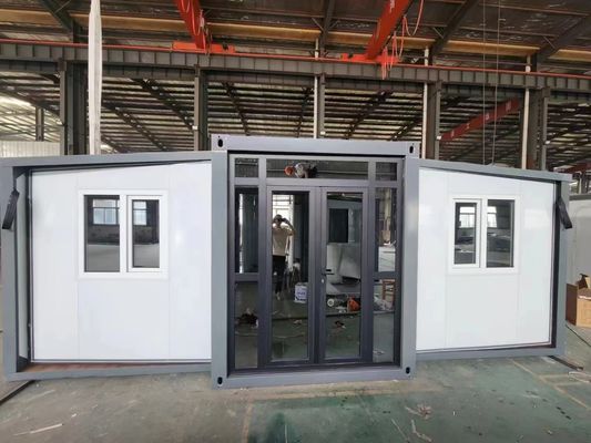 Fabbricazione in acciaio galvanizzato 40ft Container espandibile Casa con idraulica pronta e T65mm EPS Color Plate Wallboard